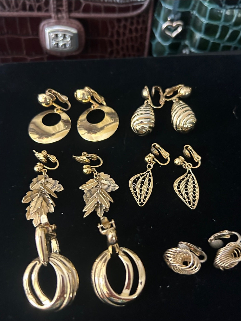 Gold Clip-On Earrings Set – Classic Gold Tone Styles